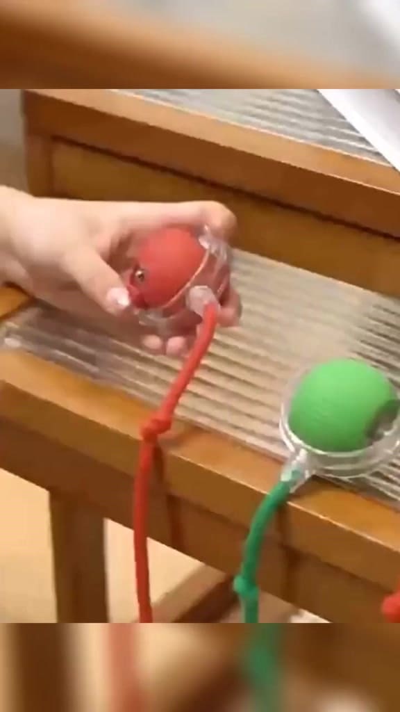 Brinquedos Inteligentes Para Gatos e Cães Bola De Rolamento Automática Cauda Falsa Recarregável Elétrico